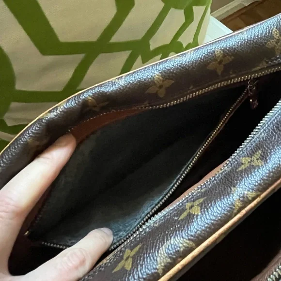 100% Authentic Louis Vuitton Vintage Monogram Canvas Nile Messenger Bag - Picture 16 of 16